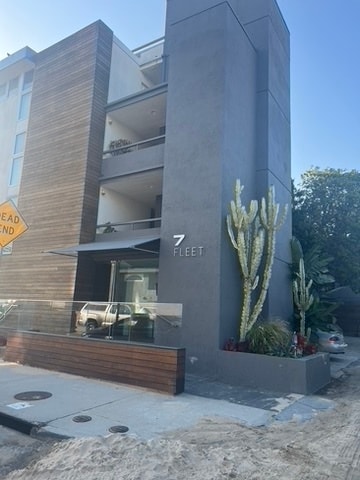 Entrance - 7 Fleet St