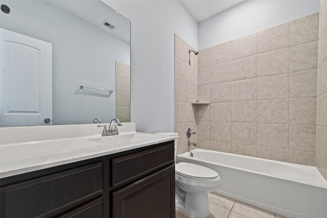 Building Photo - 16114 Sydneyann Dr