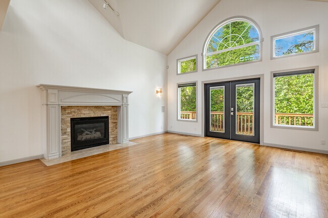 Building Photo - 8975 Snowy Owl Ln