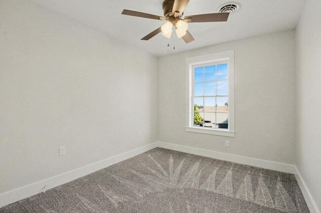 Building Photo - 1355 Valley Green Rd