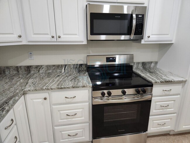 Building Photo - Available Soon! RARE! Exquisite home for l...