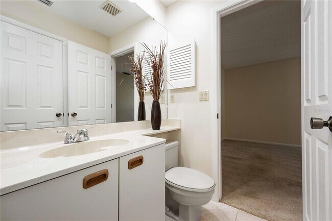 Building Photo - 5370 Myrtle Wood