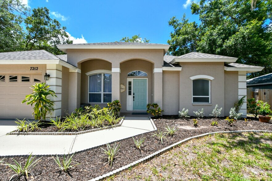 Building Photo - 7212 Hagen Ln