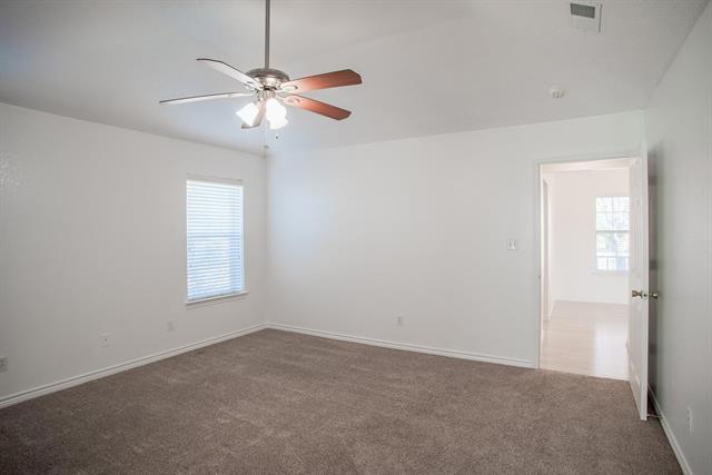 Building Photo - 6985 Meadow Ridge Cir