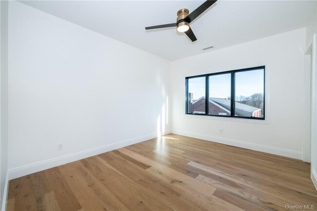 Building Photo - 23 Poplar St