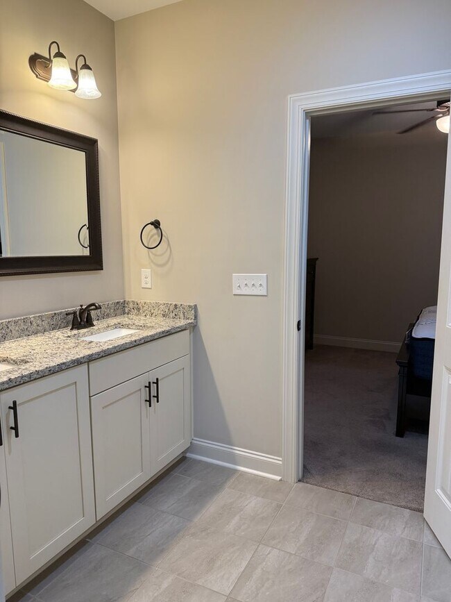 Building Photo - 3855 Academy Dr