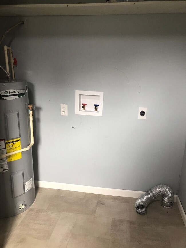 Building Photo - 3 bedroom 1 bathroom in Benton