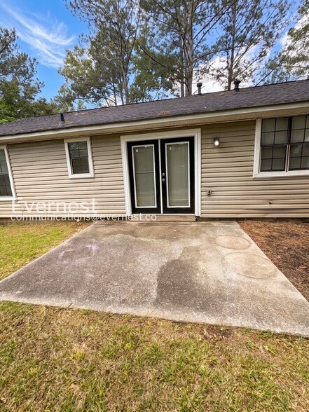 Building Photo - 8038 Flamingo Dr