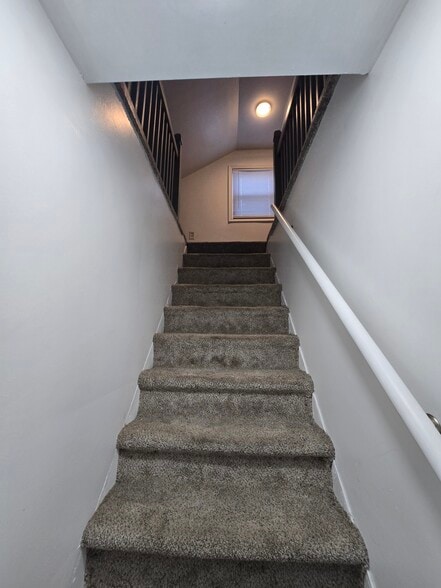 Building Photo - 1056 Geers Ave