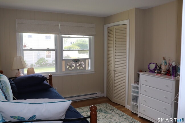 Building Photo - 14 Leeway Dr