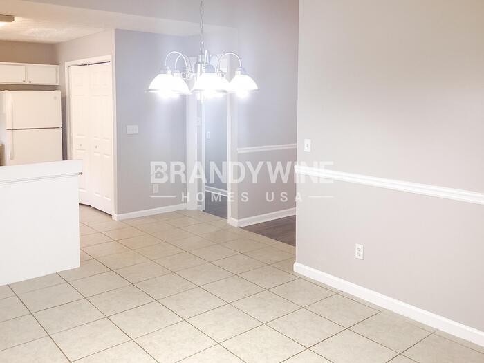 Building Photo - 702 Dunaire Way