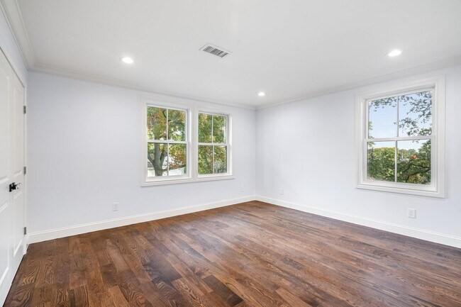 Building Photo - 22 Old Lyme Rd