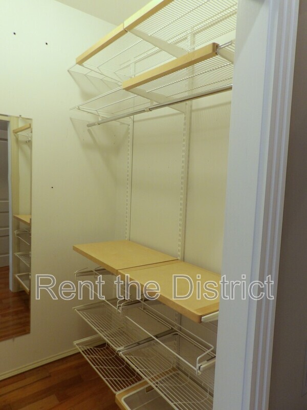 Building Photo - 1130 5th St NW