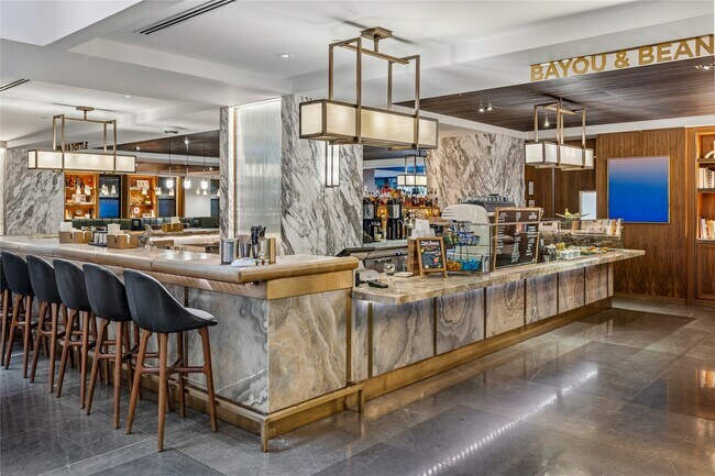 Building Photo - 1111 Caroline St