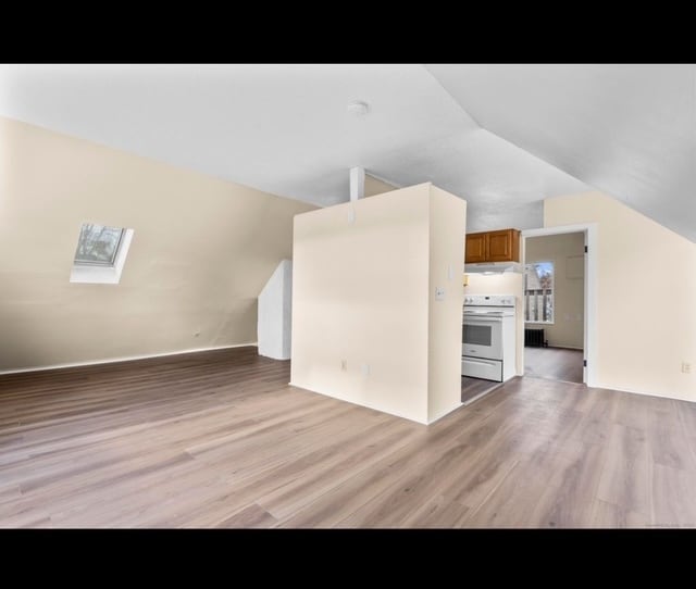 Building Photo - 55 Irving St