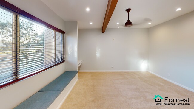 Building Photo - 3 + 2.5 Conveniently Located Sherman Oaks ...