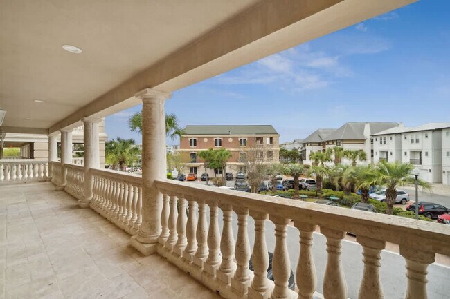 Building Photo - 10343 E County Hwy 30A