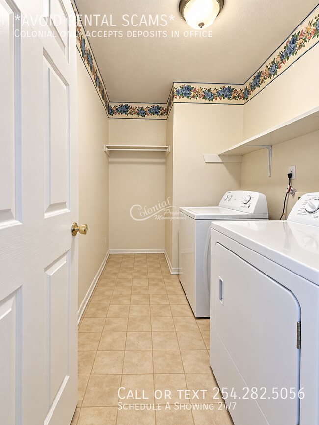 Building Photo - 4307 Adobe Dr