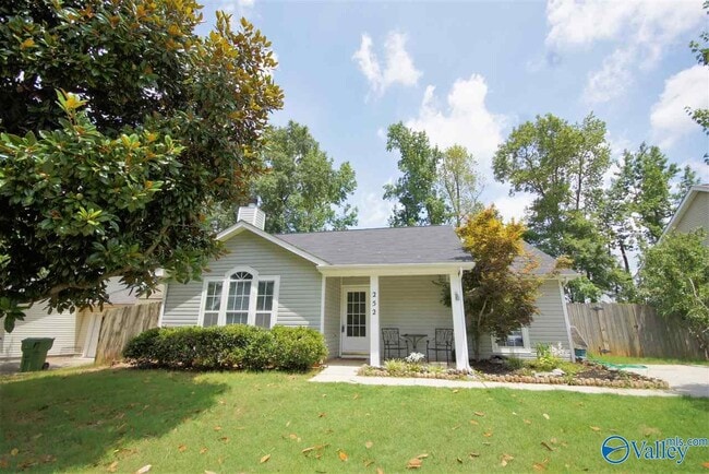 Primary Photo - 252 Mountain Creek Dr