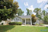 Building Photo - 252 Mountain Creek Dr