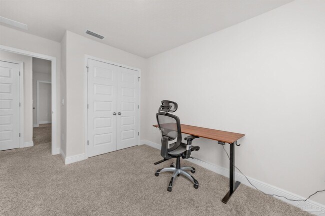 Building Photo - 6316 Grove Park Dr