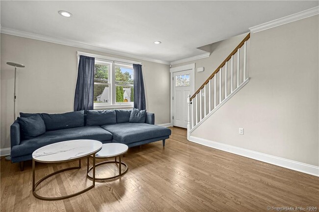 Building Photo - 54 Dunn Ave