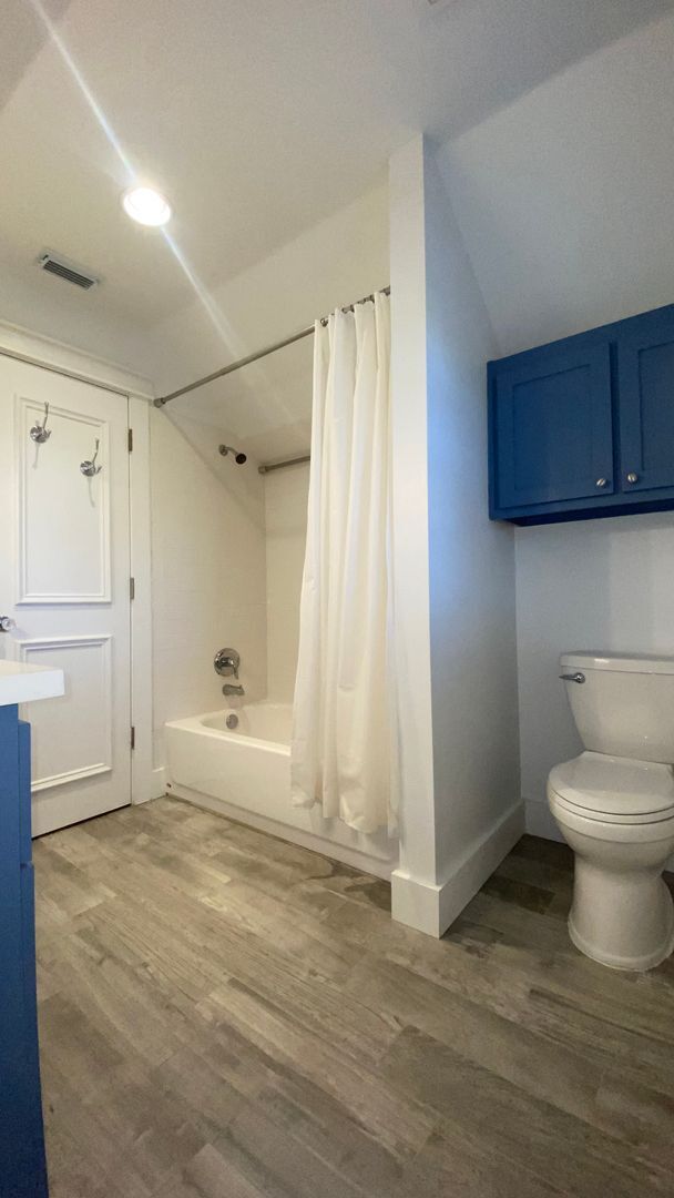 Building Photo - Craftsman-Style Home in Historic Fairmount!