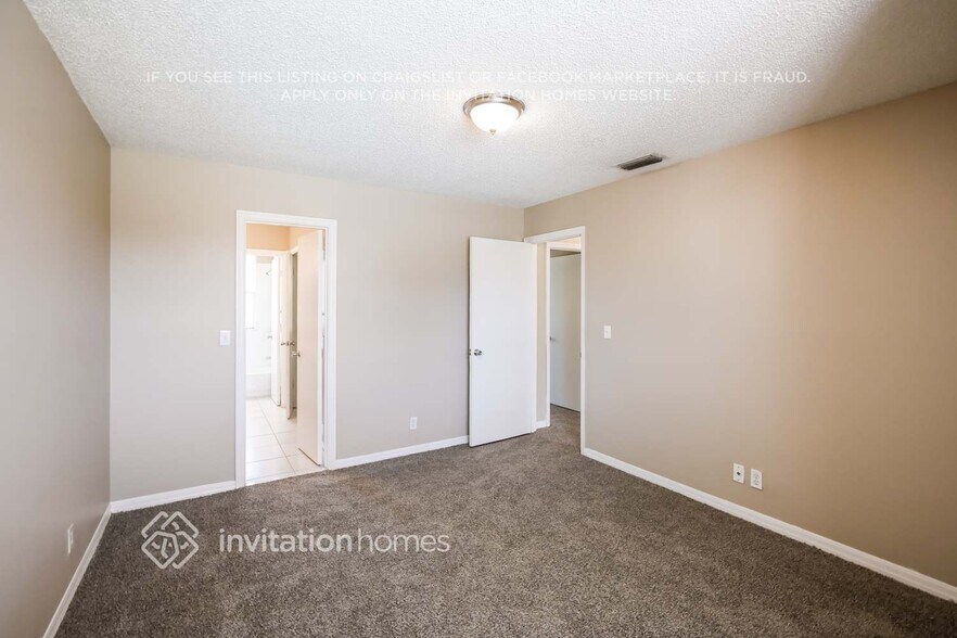 Building Photo - 3079 Doubloon Dr