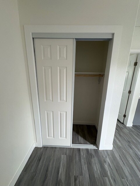 Building Photo - 10428 Somerset Blvd