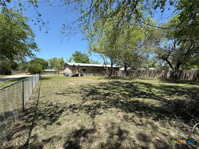 Building Photo - 786 Potthast Dr