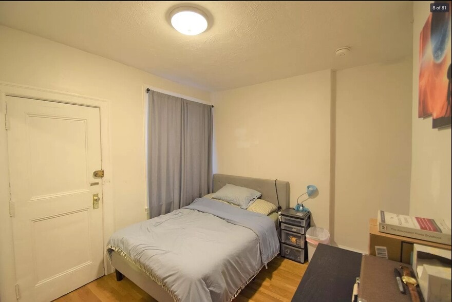 Building Photo - 73 Thatcher St