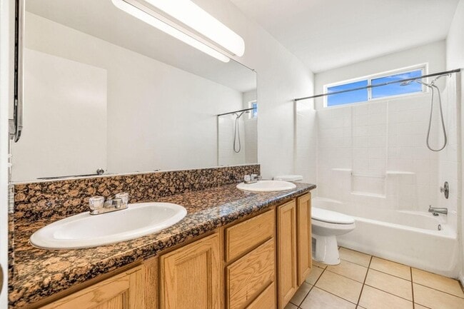 Building Photo - Spacious 4BR Home with Main-Level Primary Suite & No HOA!