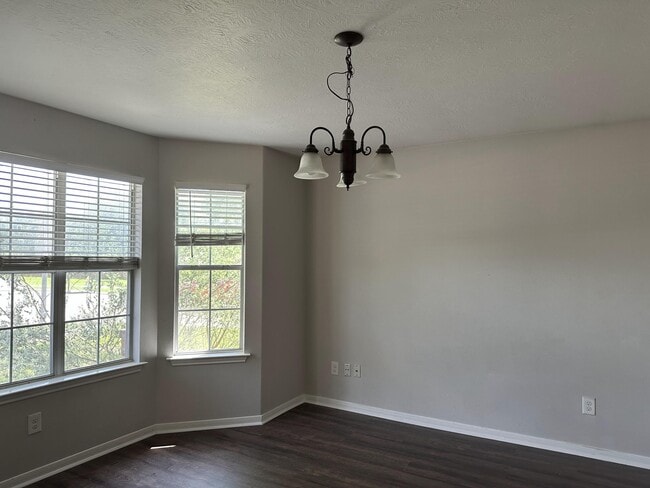Building Photo - 1034 Junction Ct