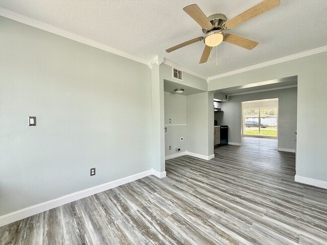 Building Photo - 5045 Osprey Ln