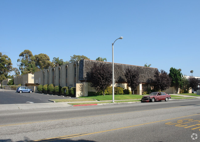 Glenwood Villa Apartments - Gleenwood Villa Apartments