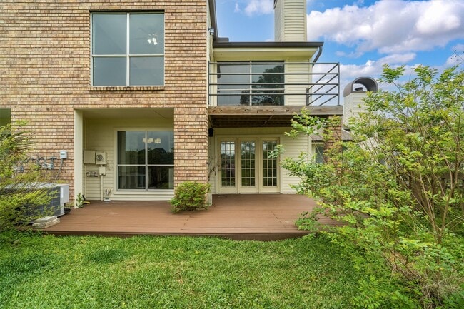 Building Photo - 16212 Seahorse Dr