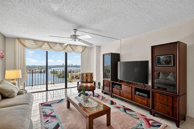 Building Photo - 18151 NE 31st Ct