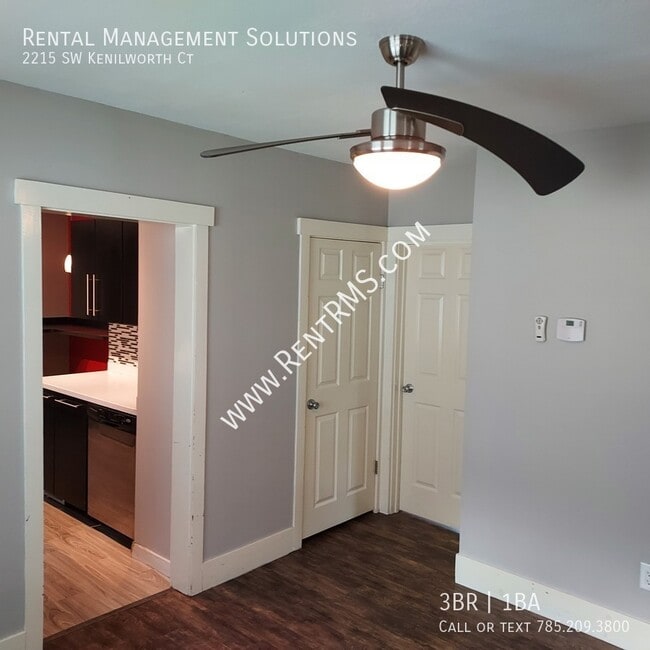 Building Photo - 2215 SW Kenilworth Ct