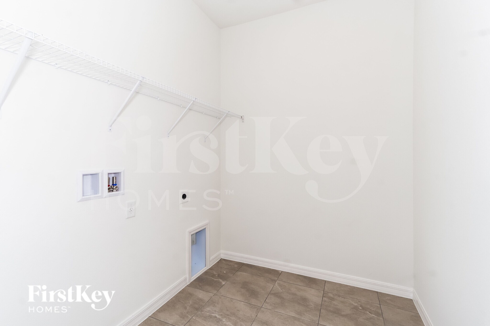 Building Photo - 340 Corbel Ln