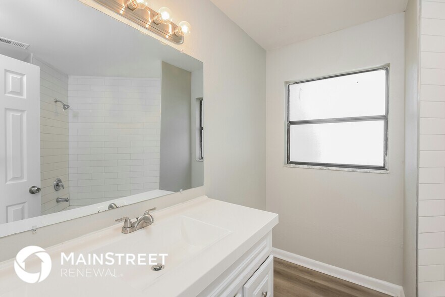 Building Photo - 5907 Norvale Ct