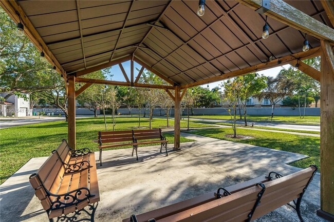 Building Photo - 2889 SW 129th Way