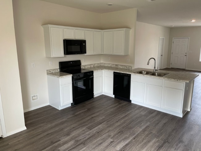 Building Photo - 2609 S Silver St