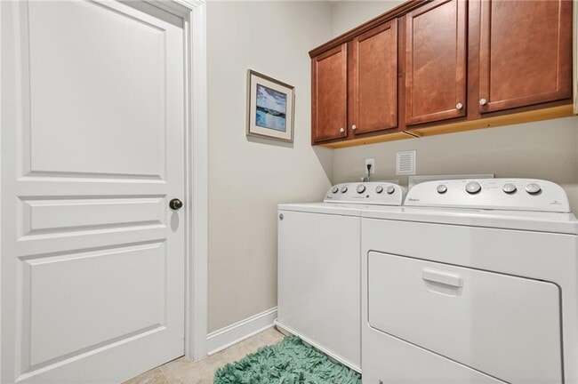 Building Photo - 705 Pressing Dr