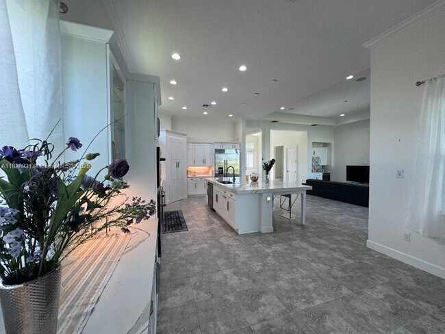 Building Photo - 4691 Estates Cir