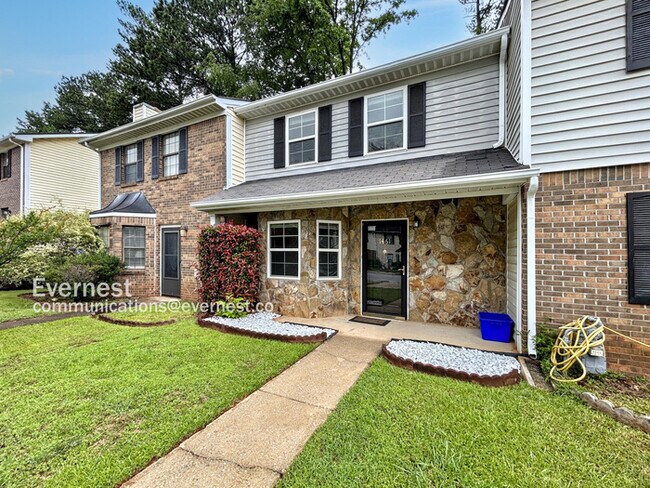 Primary Photo - 1461 Springleaf Cir SE