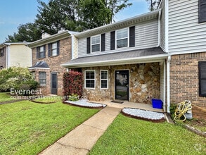Building Photo - 1461 Springleaf Cir SE