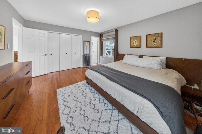 Building Photo - 1726 Glastonberry Rd