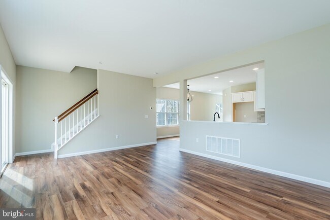 Building Photo - 1714 Shady Ln