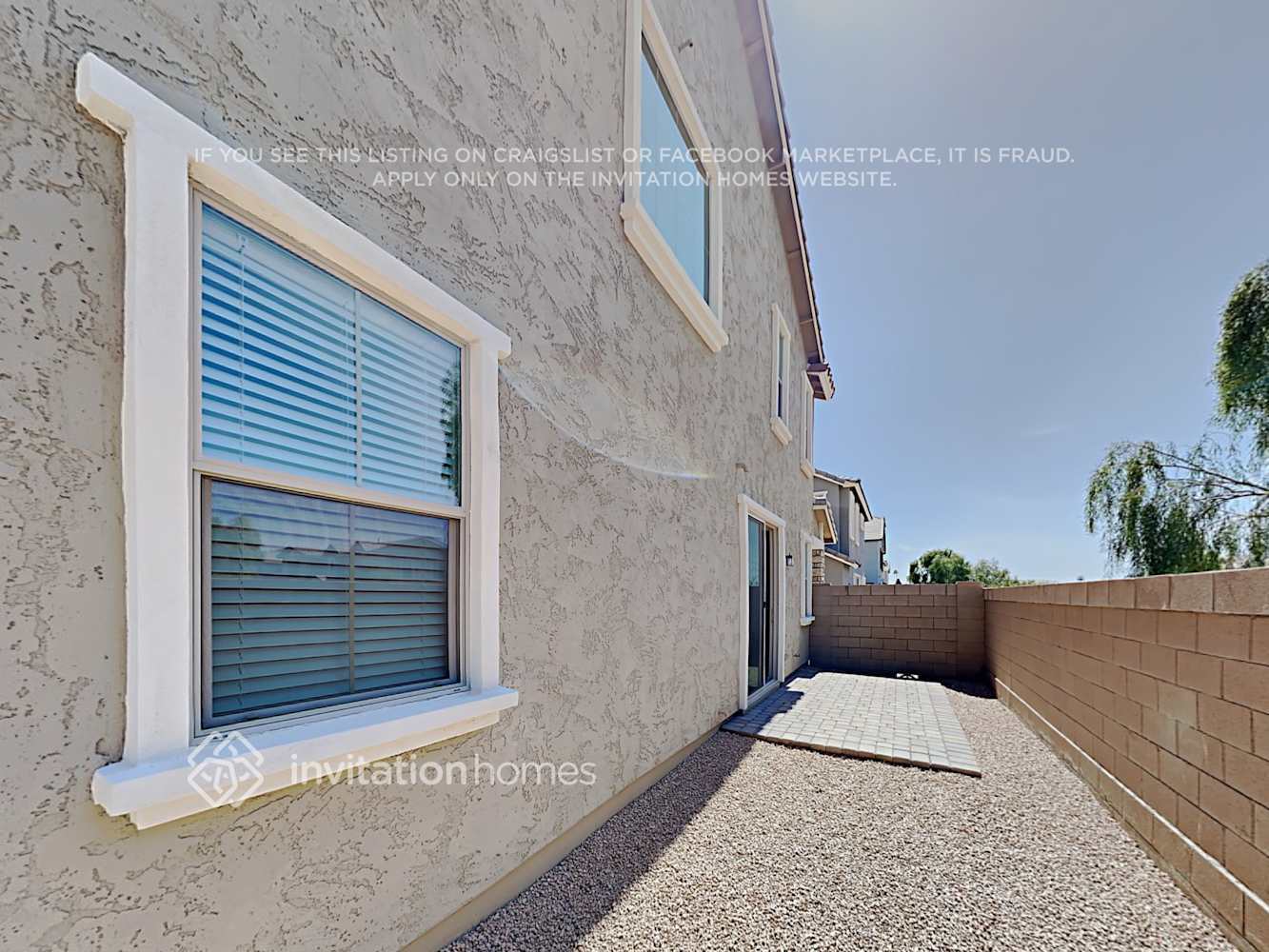 Building Photo - 308 N Sandal