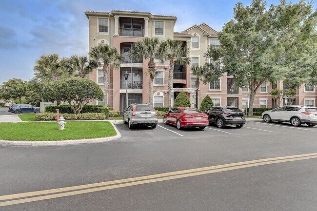 Building Photo - Beautifully Maintained 3-Bedroom, 2-Bathro...